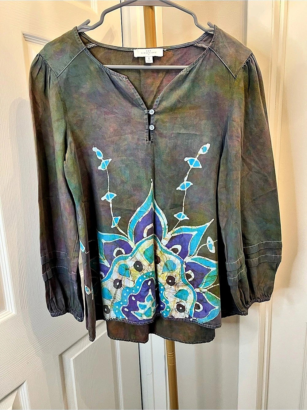 New Directions Abstract Tunic in Green & Purple Size Small